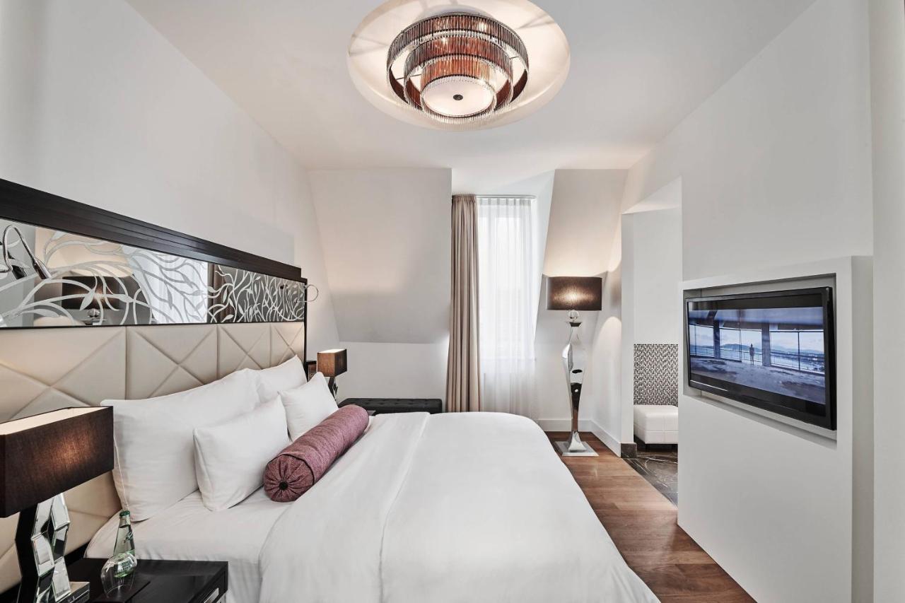Roomers Berlin Steinplatz, Autograph Collection 外观 照片