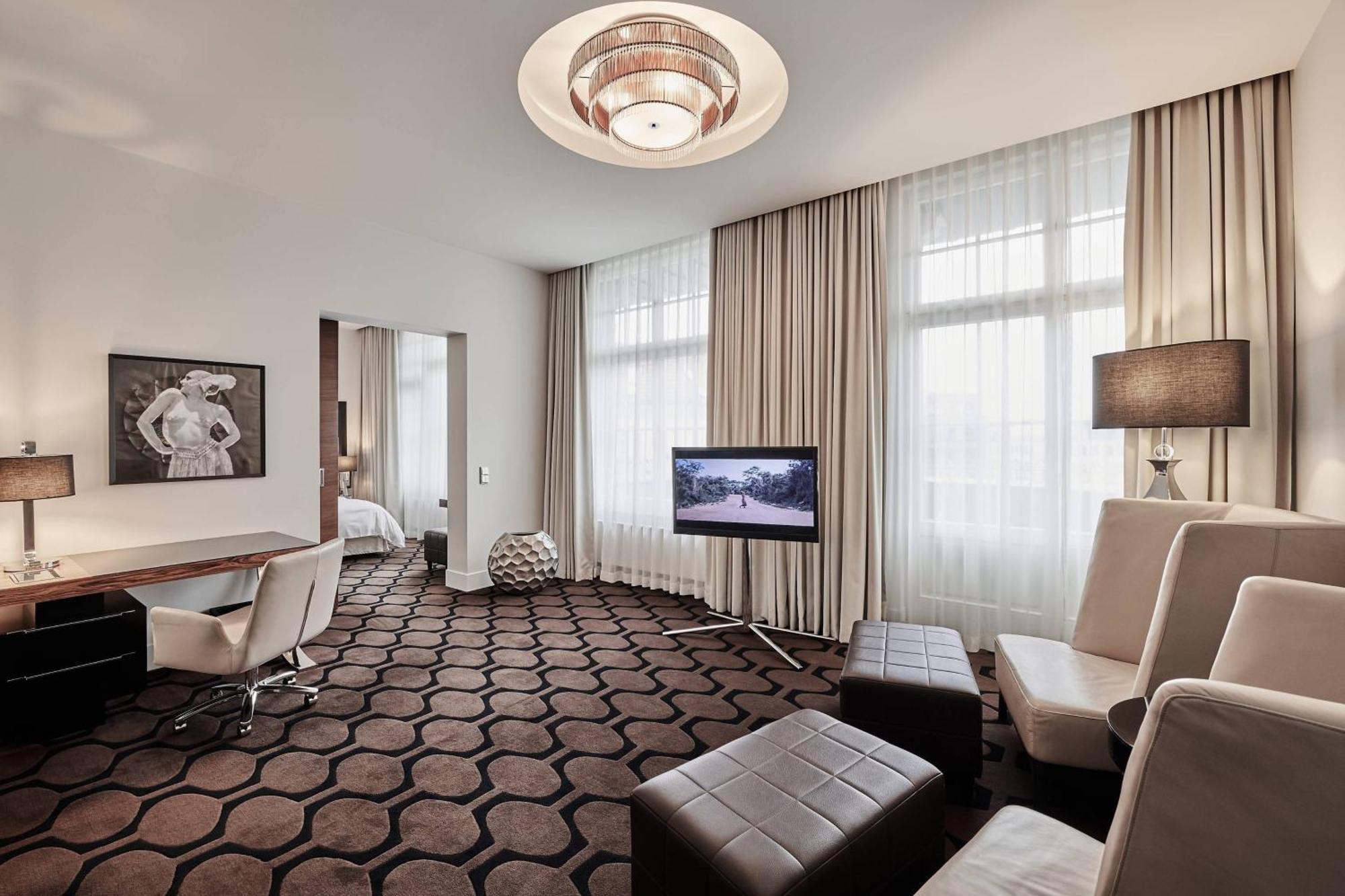 Roomers Berlin Steinplatz, Autograph Collection 外观 照片