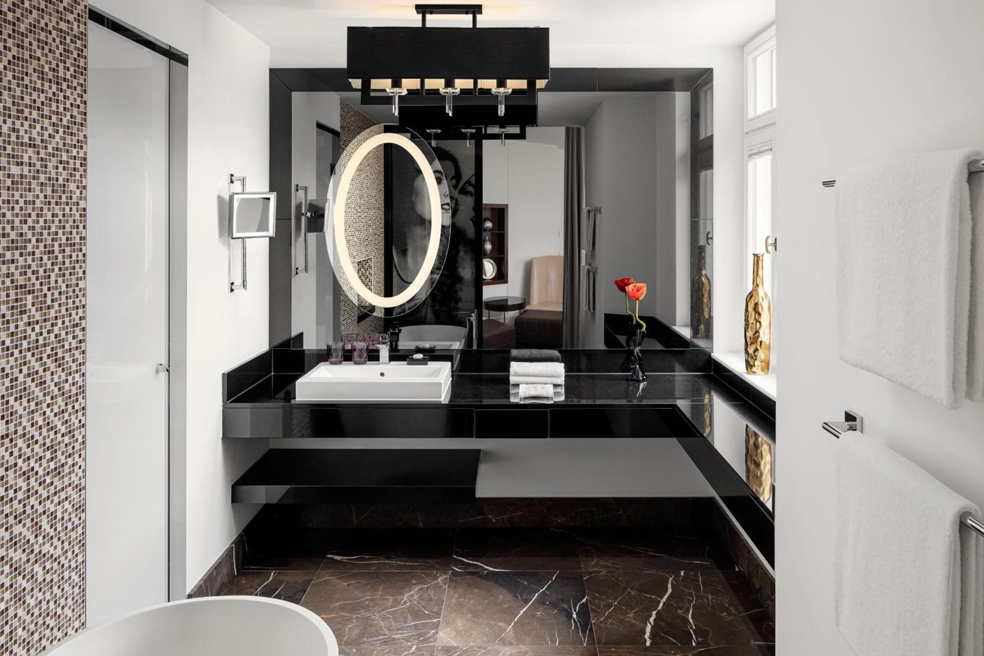 Roomers Berlin Steinplatz, Autograph Collection 外观 照片
